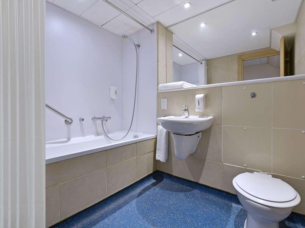 Comfort Hotel Tower Of Londres Extérieur photo