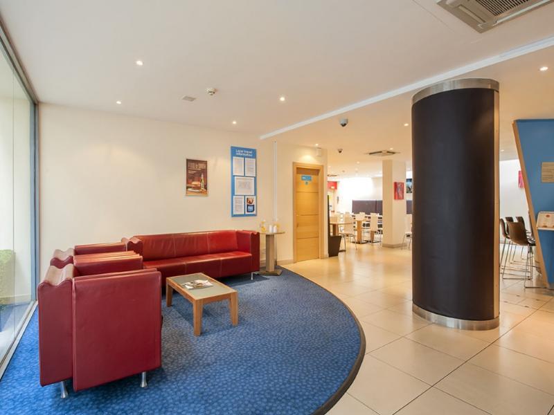Comfort Hotel Tower Of Londres Extérieur photo